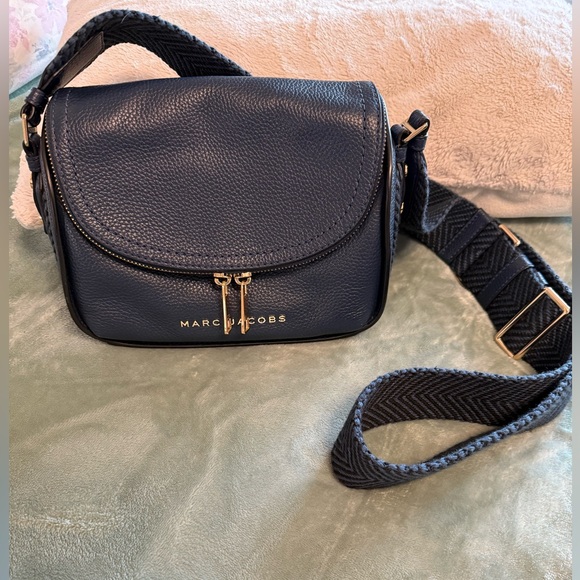 SOLD**Marc Jacobs Navy Crossbody Bag - Picture 5 of 13